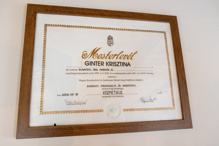 Ginter Krisztina kozmetikus oklevél